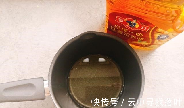 营养物质|猪大肠配上豆豉，酱汁浓郁，脆嫩可口！