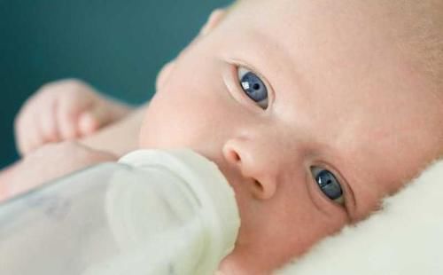 医生|5个月宝宝患肾结石,医生:都是辅食惹的祸,许多家庭还在这样吃