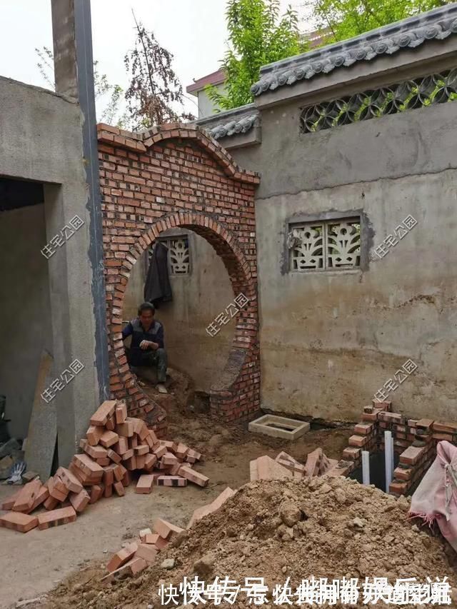 门斗|旧房改造丨农村老房大改造,瞬间变成小别墅,你给打几分