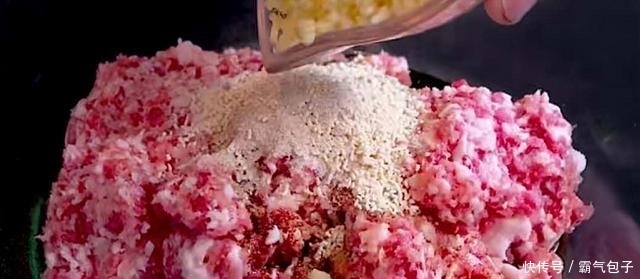 面点大师说|面点大师:调饺子馅有“3个”重点,1分钟学会,汤汁浓郁不油腻!