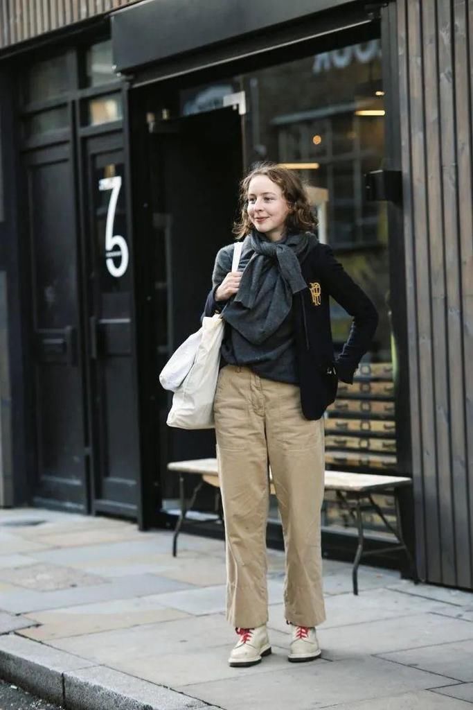  戴起来|天冷了，大围巾戴起来！