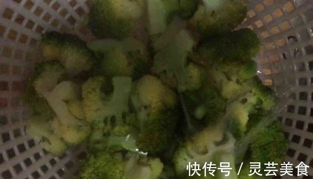 维生素c|“西兰花”有人焯水！有人直接炒！厨师长说这样做，又脆又入味！
