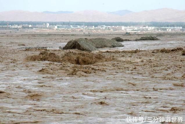 中年|沙漠中的县城，与沙漠和平相处千年之久，如今被开发成旅游景区