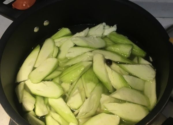 不要吃冰淇淋了,多喝这汤,天然的“褪黑素”,皮肤不怕晒黑了