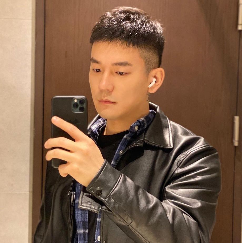 顶区|男生留“背头”发型太油腻,2021剪这些清爽发型,阳光又帅气