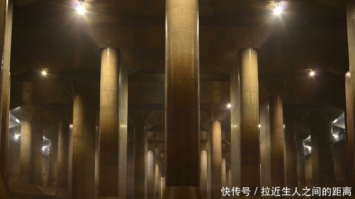 错觉|35张好像“游戏画面”的错觉照,奈良天空纯净的犹如宫崎骏的漫画