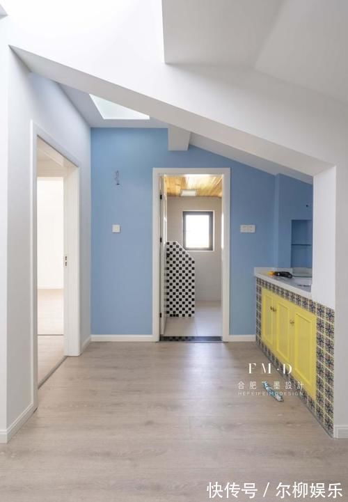 家庭成员|卫生间进门洗漱台,中间马桶,里面淋浴,怎么装?有哪些设计方案?