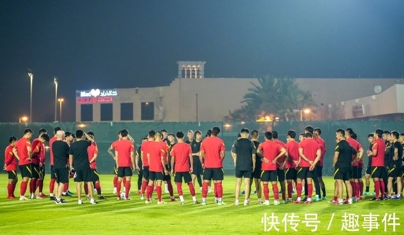 國(guó)足|李鐵連遭打擊！國(guó)足金牌助教+右路飛翼雙雙離隊(duì)