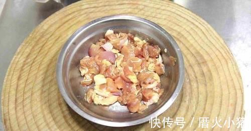 葱白蒜片|厨师长教你“宫保鸡丁”又嫩又滑技巧，学会了不用出门在家就能做