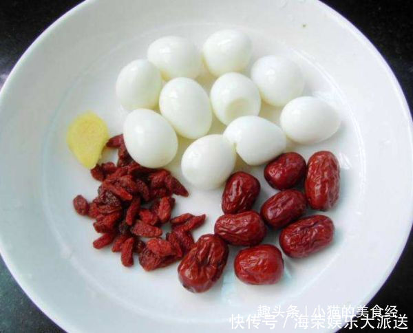 它稱天然“黃體酮”,成本5元,早晚喝一碗,養顏潤膚,雀斑消失