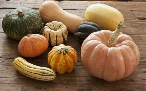 南瓜|吃南瓜能不能降血糖?糖尿病医生:经常吃四种食物,血糖只降不升