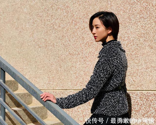 优雅|张钧甯又飒又美,毛呢外套配阔腿裤干练优雅,短发造型更气质