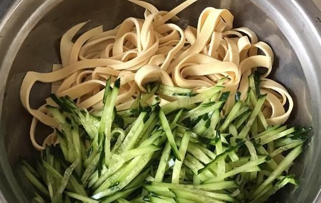  身体|孩子长身体多吃“它”，补钙比牛奶还要强，一张才9毛，不懂可惜