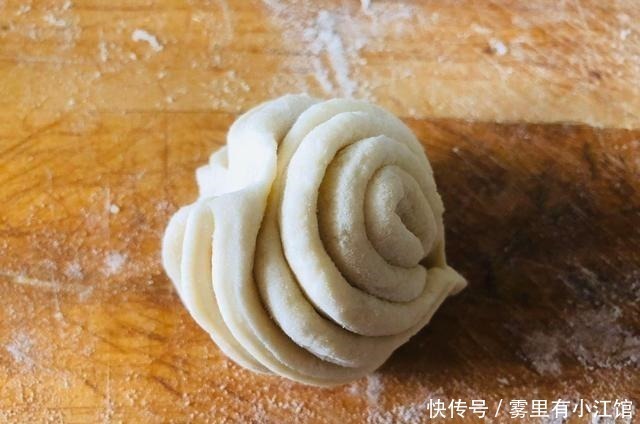松软|花卷这样做一点不费事，只需一根筷子轻松搞定好看形状，松软好吃