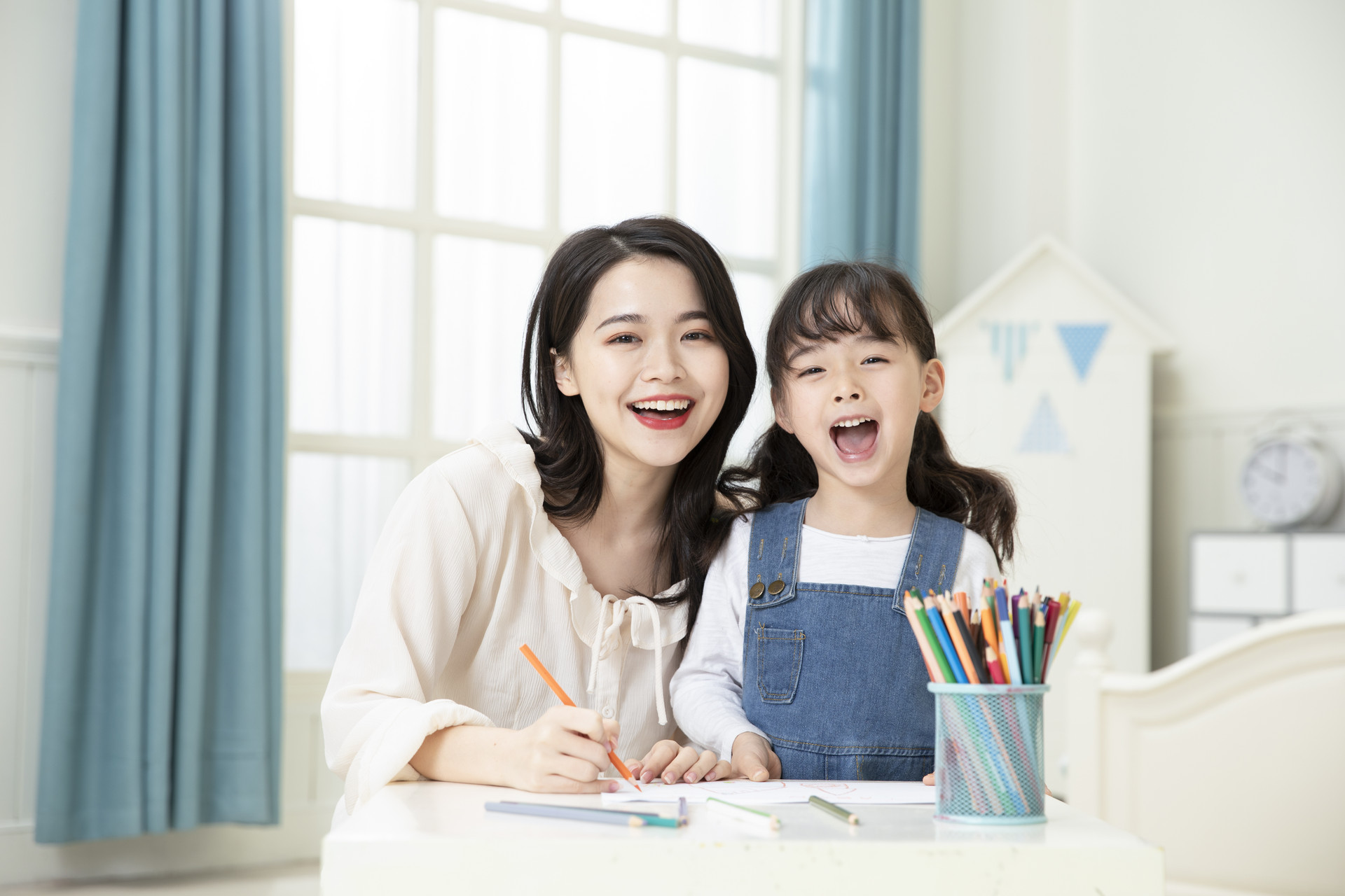 小动作|孩子有这6个小动作,通常是高智商的表现!看看你家孩子有没有