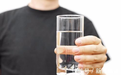 男性|男性很易衰老的“罪魁祸首”,或许是5种行为,愿你一个不占