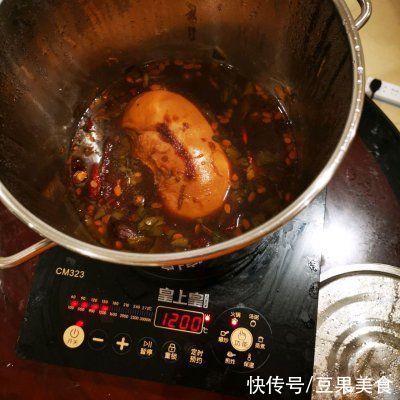 牛肉|每次做这道猪肚牛肉冻，隔壁小孩都会来敲门