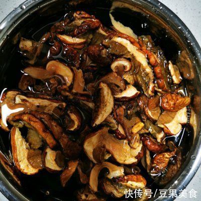 干牛肝菌|谁没在睡梦中想过那顿牛肝菌炖土鸡汤