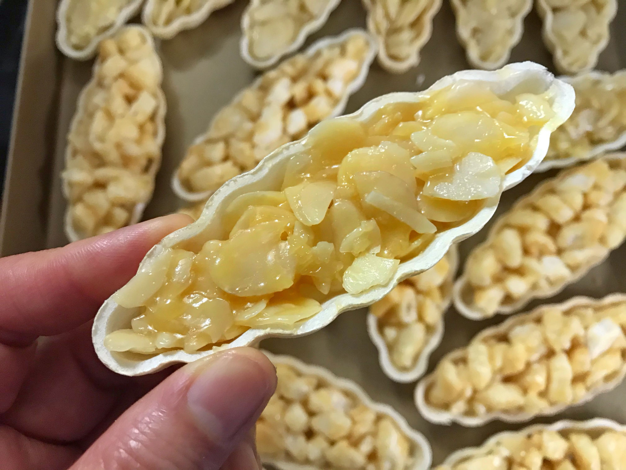  零难度的网红小零食，手残党就能做，香甜酥脆，好吃到停不下来