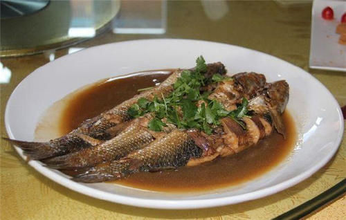 美味|被称为“开春第一鲜”的海鱼,年夜饭餐桌来一条,便宜美味寓意好