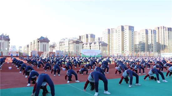 坊子区|坊子区兴国小学在山东省中小学体能与运动技能发展交流研讨会上做现场展示