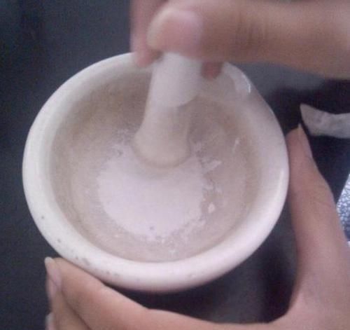 水溶液|黄豆肥、淘米水太臭,用过期药片养花,无异味、肥效充足