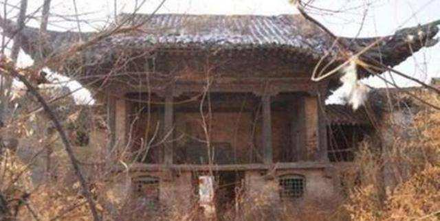 故事:老僧建议老农舍身救人,结果自己被雷击了,还不知错在哪