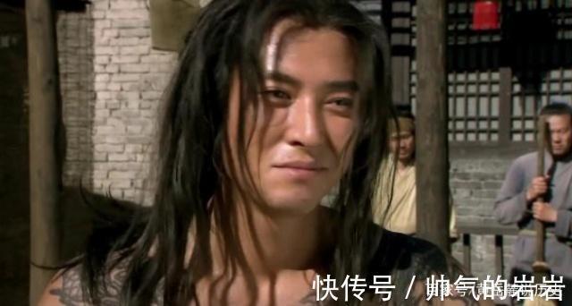 宋江!水浒中宋江对四人说过让位,没一人敢接,两人敢接他又不敢让