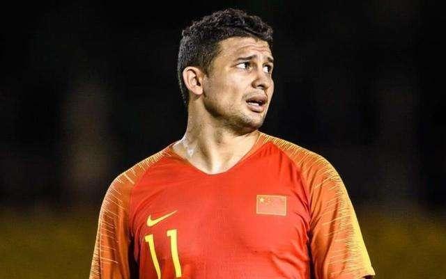 艾克森|杞人忧天,别担心归化球员驰援国足,他们已经正在办理签证了