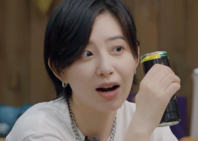 孟佳 徐峥刚宣布退出,孟佳张雨绮“合谋”撒开玩,万茜咧嘴,导演傻眼