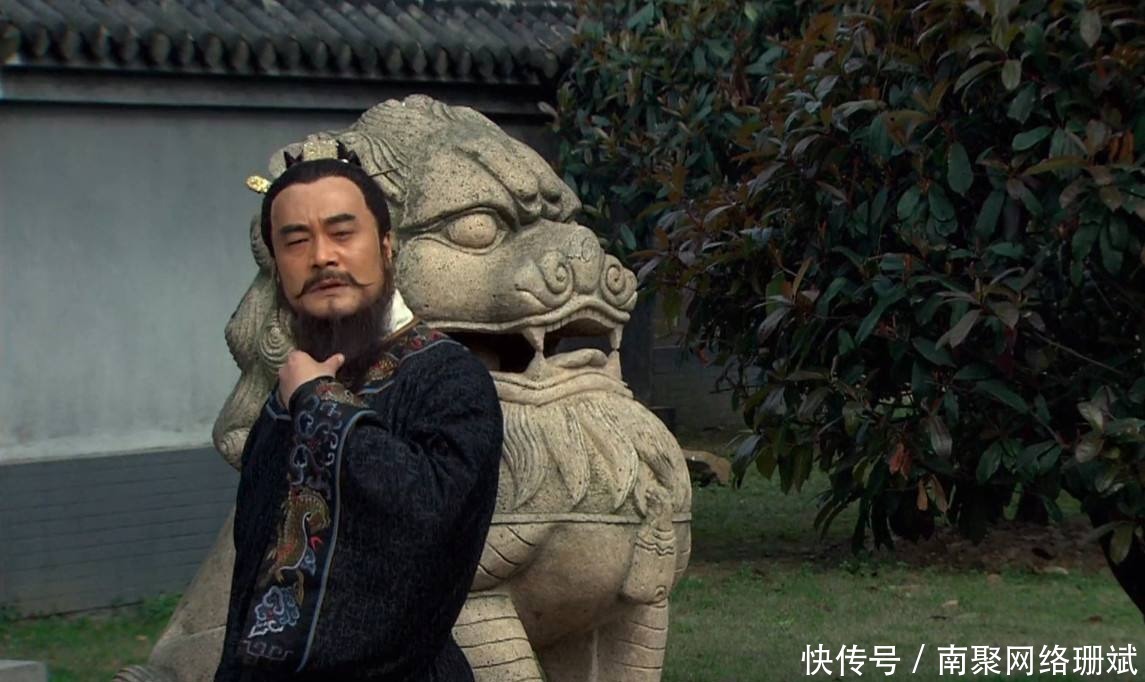 卢俊义先后三次被忽悠,每次都有人提醒他,就是不听