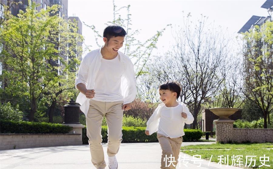 家长们|孩子有3种表现,说明父母做的太多,家长们该学会放手了