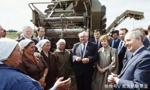 选择|为什么说苏联选择了戈尔巴乔夫，也就注定苏联走向解体不归路？