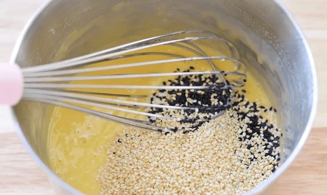 啦嘣脆，无需打发的芝麻脆，两颗鸡蛋就能做一大盘！