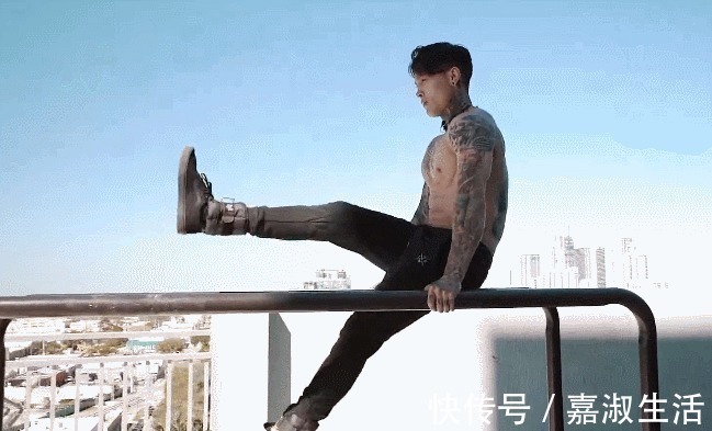 教练|什么动作练腹肌效果最好教练推荐4个动作，高效打造腹肌线条