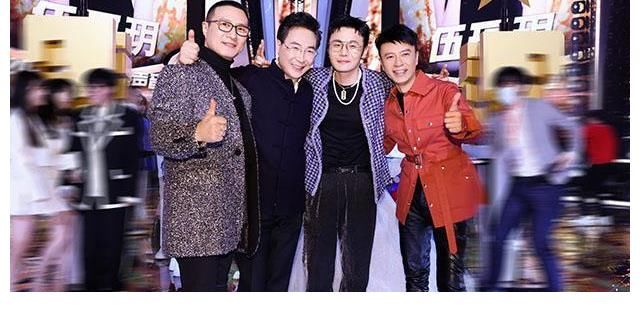 中国好声音：同唱一首粤语歌，贺三首位淘汰，伍珂玥问鼎冠军