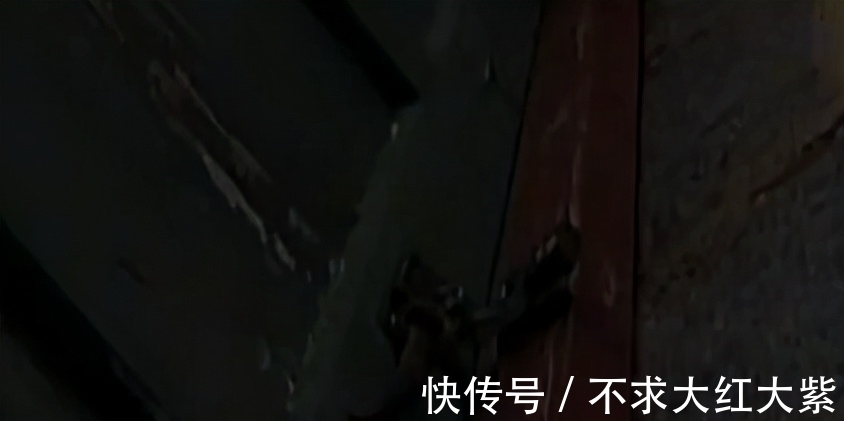 杨老伯!福建废宅每晚灯火通明,村民请电视台查明真相,怎料专家检查后怒了