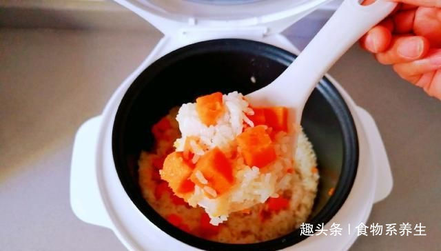 小蛮腰|红薯和“它”一起蒸,坚持晚上吃,低热低卡,腰肢细了,皮肤白皙