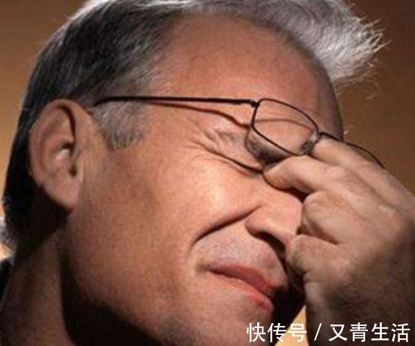 头晕头痛|血液黏稠的人，脸上一般有4个表现，若没有，说明血管还不算太堵
