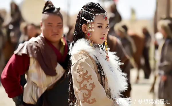 郭靖与黄蓉长相厮守后,华筝最后去了何处?书中8字透露余生悲剧