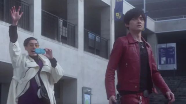 印章|假面骑士Revice The Mystery第二集剧情简介,门田超人再次倒下