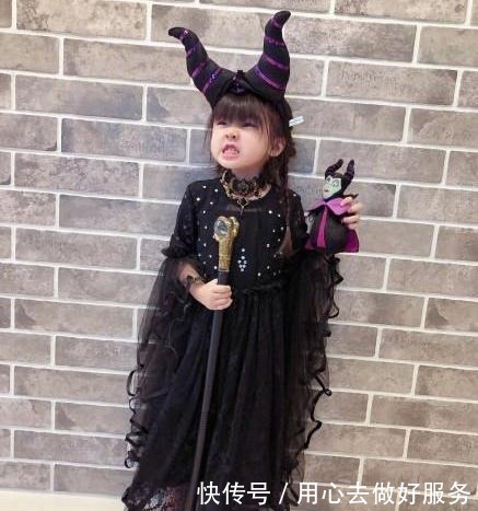 明星的3岁女儿爱玩cos，当爹的不仅不反对，还十分支持