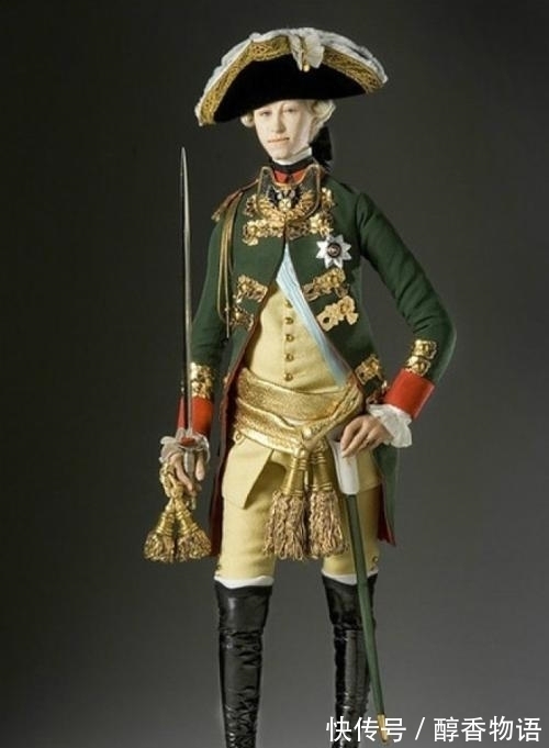 服装师 只有女生才穿高跟鞋?其实高跟鞋根本不是为女人发明的