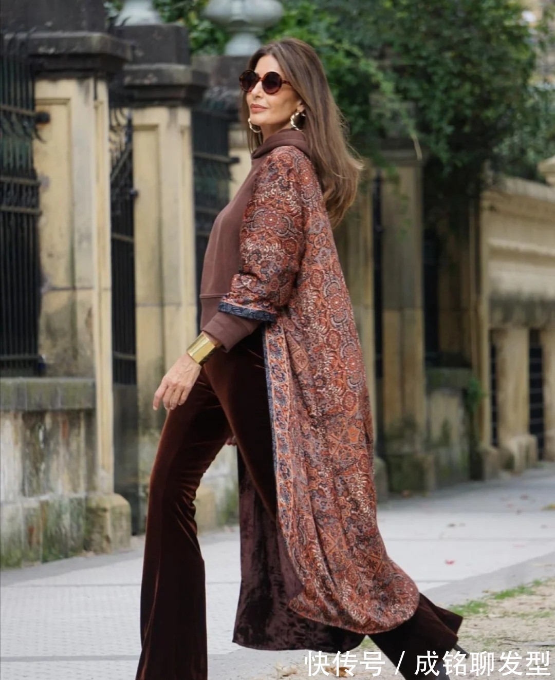 选用 这才是五十岁的女人最高级的打扮!不服老不扮嫩,时尚大气又减龄