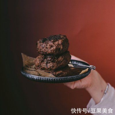 超浓郁的巧克力大司康,双重美味,一口沦陷