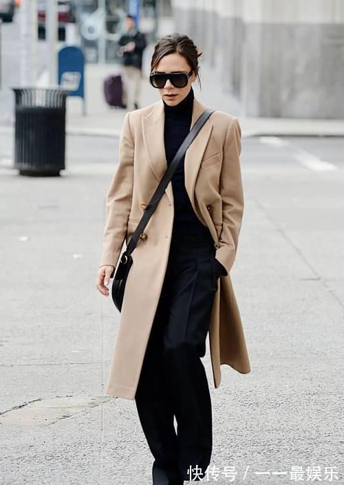 黑裤|称霸衣柜的“万能小黑裤”,搭配大衣羽绒服时髦又显瘦,太上头了