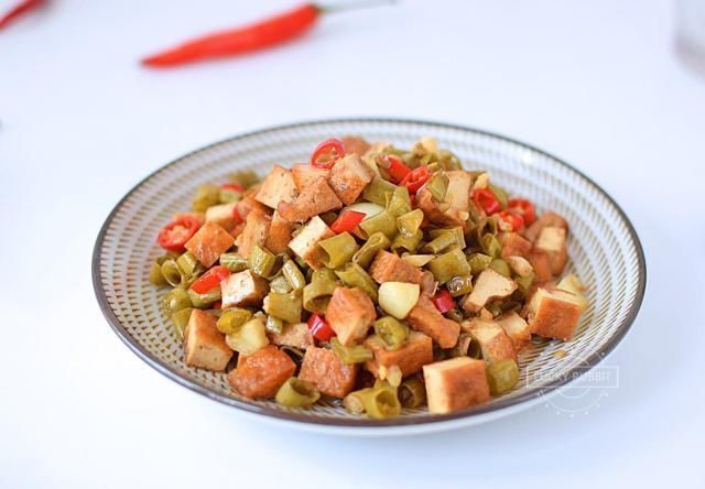 念念不忘|初秋最棒的下饭菜,家人点名要吃,酸辣爽口,不吃两碗米饭不罢休