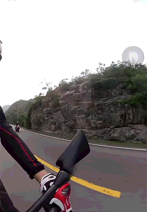 |搞笑GIF趣图救命啊!我被外星人劫持了,该怎么办?