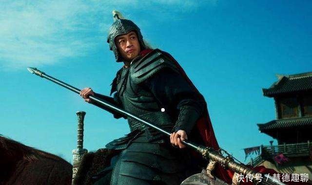 就算|关羽的刀重82斤,就算人能拿动马也不行啊?你想错了。