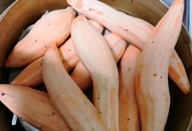 毛钱|这菜9毛钱一斤,一蒸一晒囤起来,随取随吃特方便,冬天适合吃